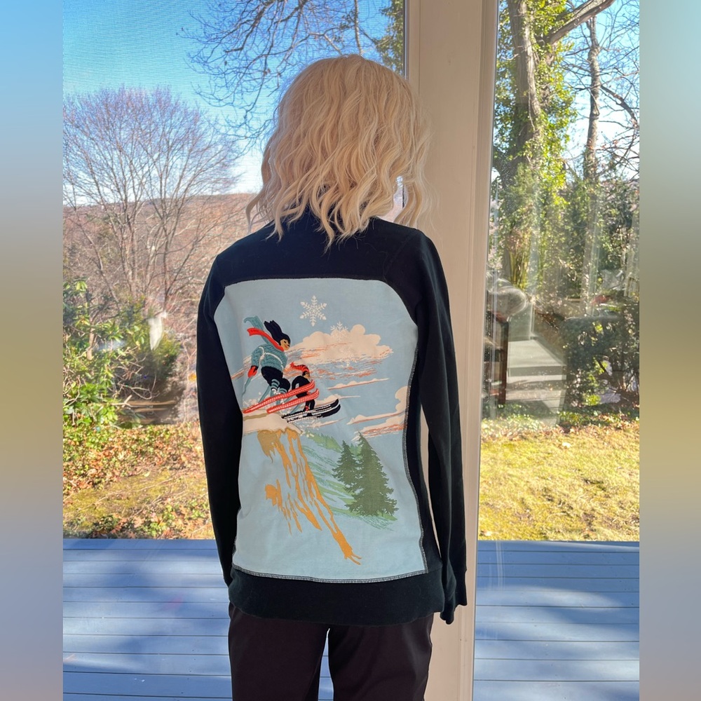 Neve Vintage Embroidered Ski Sweatshirt